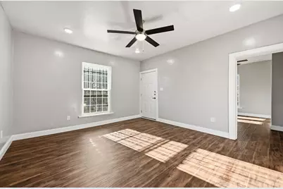 4219 Frank Street, Dallas, TX 75210 - Photo 14