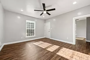 4219 Frank St, Dallas, TX 75210 - Photo 14