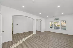 13249 Poppy Hill Ln, Fort Worth, TX 76244 - Photo 10