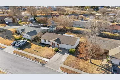 706 N Hunters Glen Circle, Arlington, TX 76015 - Photo 32