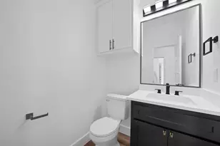 1271 E Myrtle St, Fort Worth, TX 76104 - Photo 22