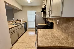 5981 Arapaho Rd, Dallas, TX 75248 - Photo 8