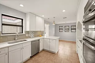 137 E Louella Dr, Hurst, TX 76054 - Photo 12