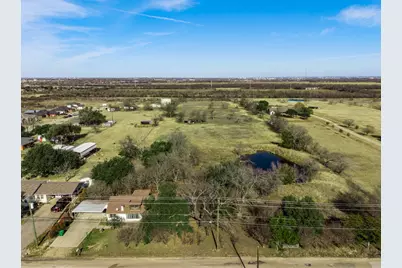 404 E Newland Drive, Robinson, TX 76706 - Photo 14