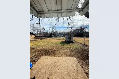 307 W Russell Street, Weatherford, TX 76086 - Photo 8