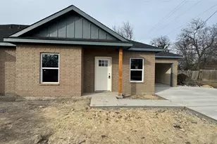 502 W Sanger St, Celeste, TX 75423 - Photo 2