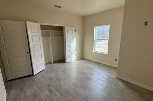 502 W Sanger St, Celeste, TX 75423 - Photo 6