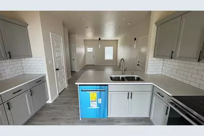 502 W Sanger Street, Celeste, TX 75423 - Photo 4