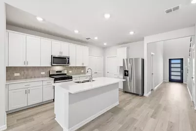 5611 Chasewood Dr, McKinney, TX 75071 - Photo 2