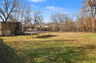 1945 Hemlock Dr, Haltom City, TX 76117 - Photo 38