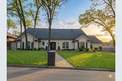 2202 Woodsong Trail, Arlington, TX 76016 - Photo 1