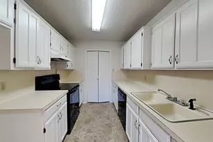 5211 Wild Horse Ct, Arlington, TX 76017 - Photo 6