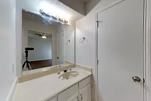 5211 Wild Horse Ct, Arlington, TX 76017 - Photo 10