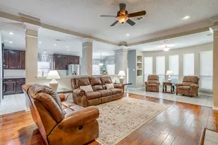 6603 Forest Park Dr, Arlington, TX 76001 - Photo 18