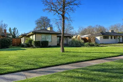2842 Woodmere Drive, Dallas, TX 75233 - Photo 2