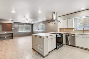 121 S Cavender St, Dallas, TX 75211 - Photo 4