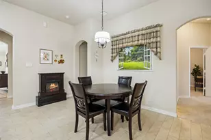 1815 Vallana Dr, Gainesville, TX 76240 - Photo 10