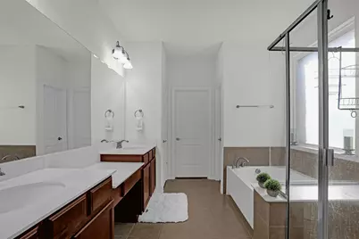 208 Copper Canyon Drive, Lewisville, TX 75067 - Photo 14