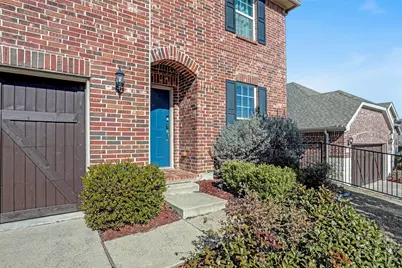 208 Copper Canyon Drive, Lewisville, TX 75067 - Photo 2