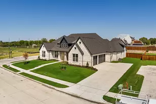 2002 Pegasus Ln, Rockwall, TX 75087 - Photo 2