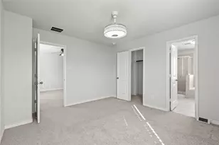 5556 Topwater Trl, Fort Worth, TX 76119 - Photo 12