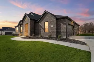 219 Co Rd 4690, Boyd, TX 76023 - Photo 34