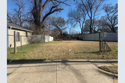 3926 Sidney Street, Dallas, TX 75210 - Photo 1