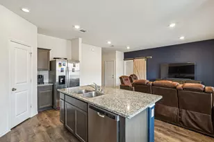 8012 Gallup Ave, Aubrey, TX 76227 - Photo 4