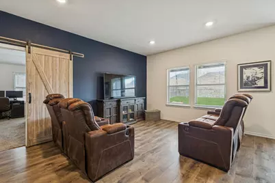 8012 Gallup Avenue, Aubrey, TX 76227 - Photo 10