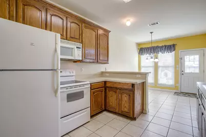 4034 Cottage Park Court, Arlington, TX 76013 - Photo 18