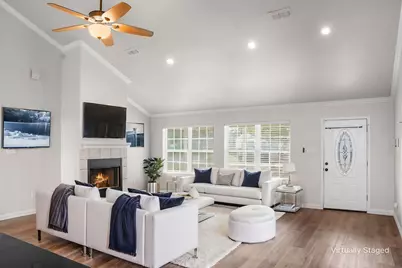 130 Lamar Street, Sulphur Springs, TX 75482 - Photo 2