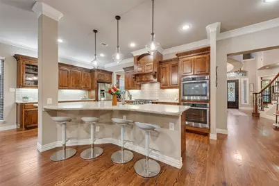 2111 N Hill Drive, Irving, TX 75038 - Photo 6