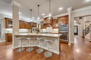 2111 N Hill Dr, Irving, TX 75038 - Photo 6