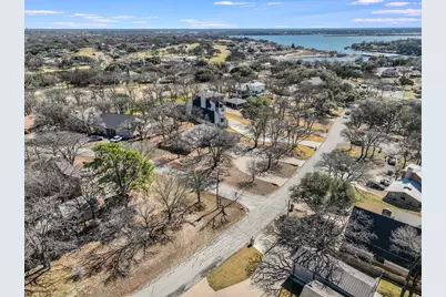 5101 Largo Drive, Granbury, TX 76049 - Photo 38