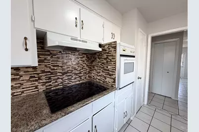 549 N 62nd Street, Waco, TX 76710 - Photo 8