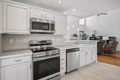 14592 Greenleaf Court, Addison, TX 75001 - Photo 12