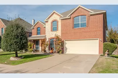 2228 Sparrow Hawk Court, Grand Prairie, TX 75052 - Photo 2