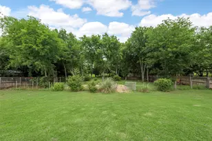 202 Milky Way Rd, Bruceville, TX 76630 - Photo 36