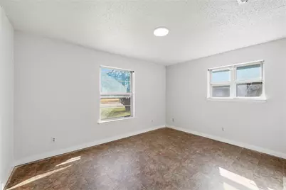 2711 Old Robinson Road, Waco, TX 76706 - Photo 10