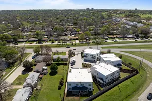 101 Crossroads Cir, River Oaks, TX 76114 - Photo 30