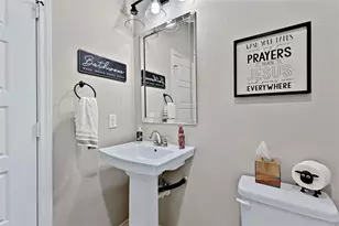 101 Crossroads Cir, River Oaks, TX 76114 - Photo 12