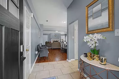 645 Cross Ridge Circle N, Fort Worth, TX 76120 - Photo 4