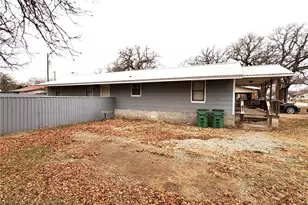 503 E Sadosa St, Eastland, TX 76448 - Photo 28