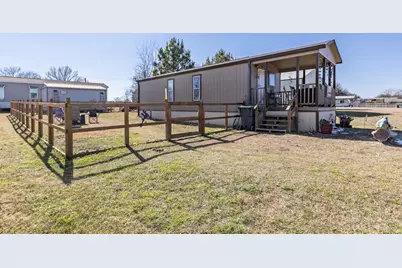 384 Holiday Village Drive, Quitman, TX 75783 - Photo 2