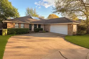 5604 Trail Crest Dr, Arlington, TX 76017 - Photo 2