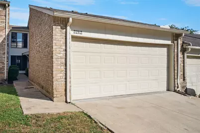 2212 Salem Drive, Carrollton, TX 75006 - Photo 2