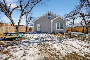 1709 Franklin Ave, Bonham, TX 75418 - Photo 16
