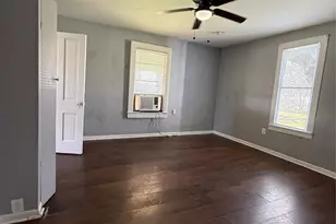 1801 W Bond St, Denison, TX 75020 - Photo 8