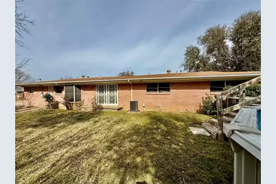 2300 SE 11th Street, Mineral Wells, TX 76067 - Photo 4