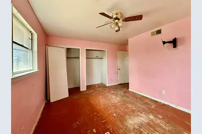 2300 SE 11th Street, Mineral Wells, TX 76067 - Photo 20